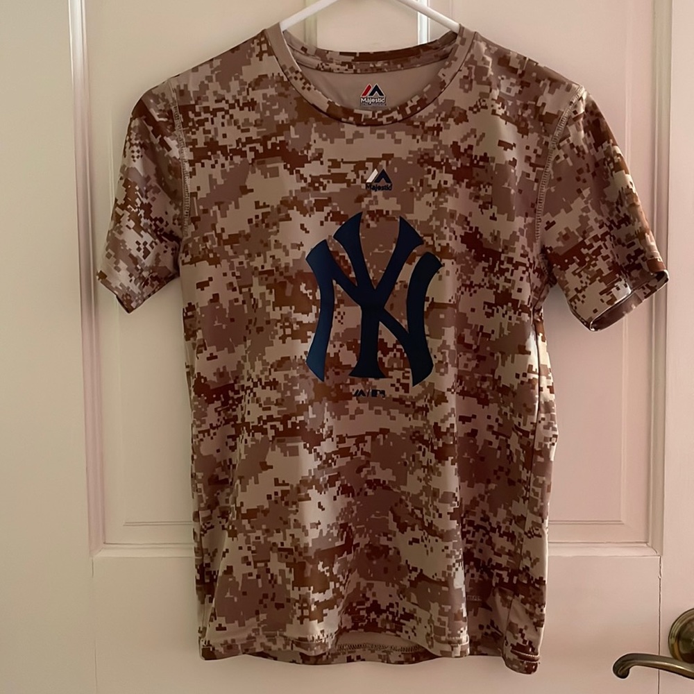 NY Yankees Tee